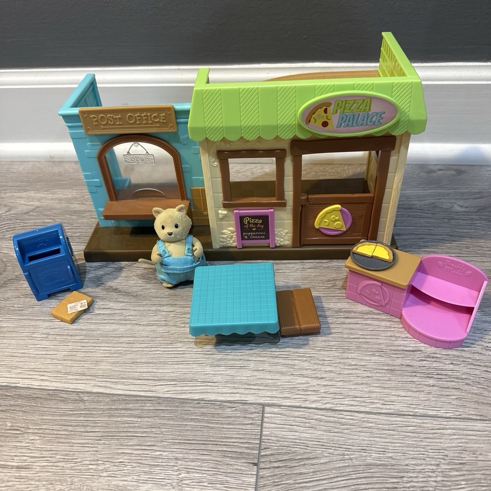 Li'L‎ Woodzeez Post N Pizza Shop Dollhouse Playset